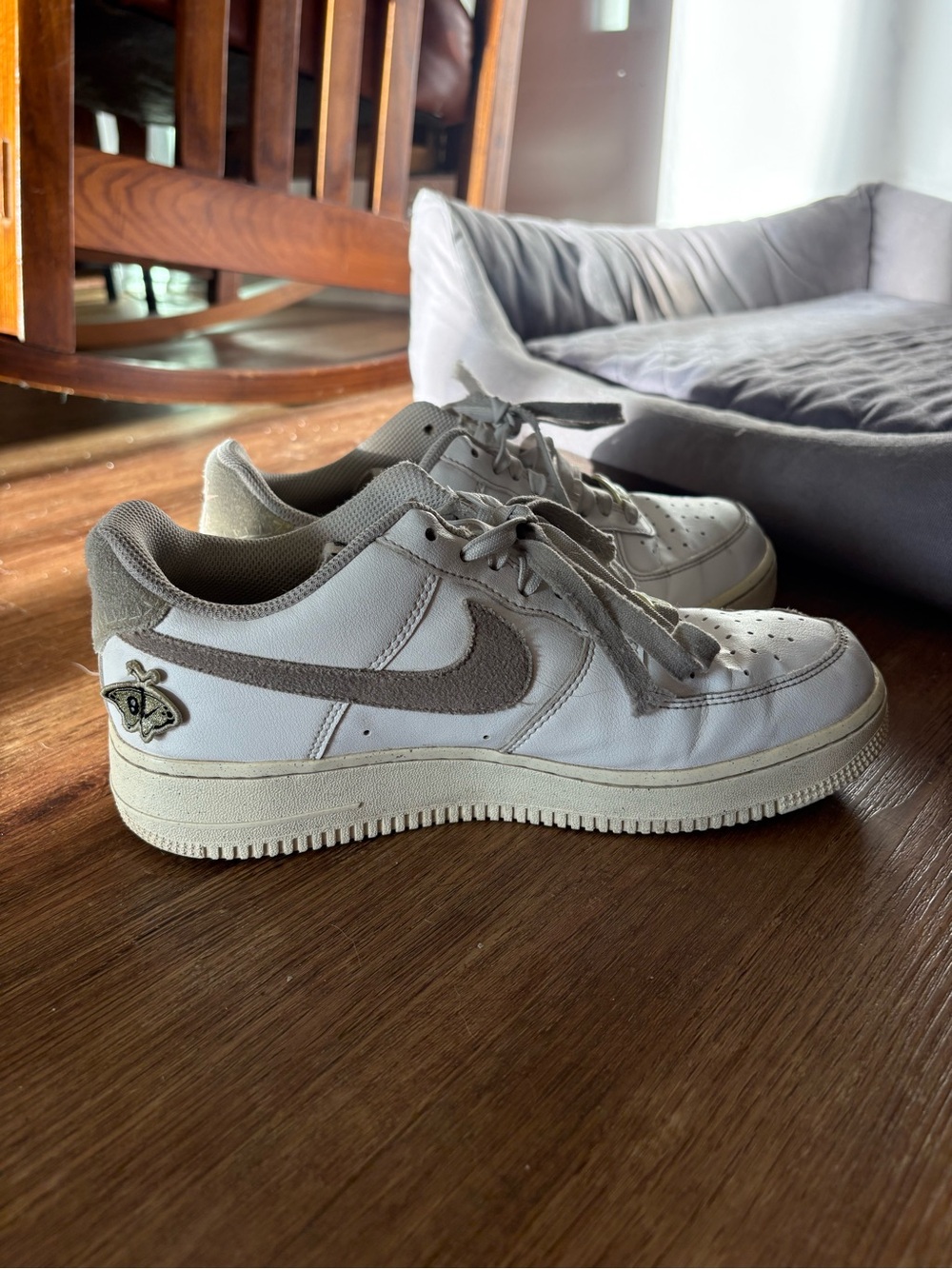 Nike Men’s White and Gray Low-Top Sneakers with Subtle Beige Sole